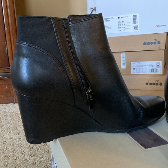 Clarks wedge booties - Picture 4 of 8